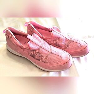 Lands End Womens Slip-On Mesh Shoes Sneakers Barbiecore Pink Size 9 Lightweight